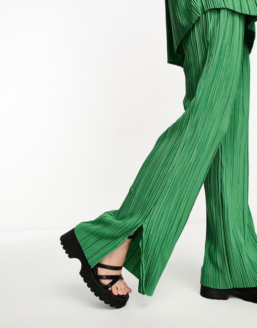 ONLY exclusive plisse wide leg trouser co-ord in green