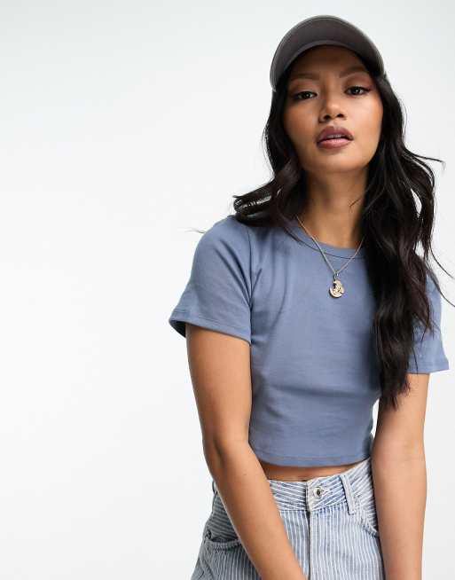 Only - Exclusives - Cropped, aansluitend T-shirt in blauw