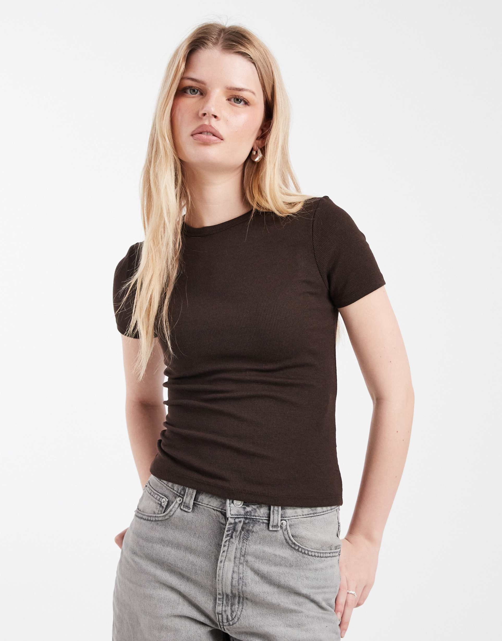 only fitted rib knit top in brown