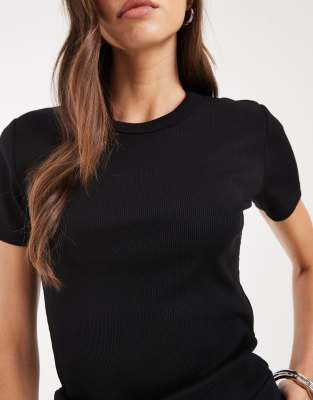 Only Fitted T-shirt In Black