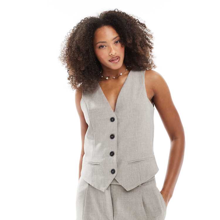 207601947-1-beige?$n_750w$&wid