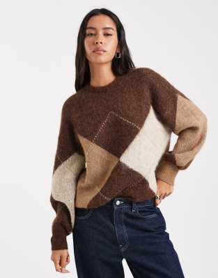 ONLY - Flauschiger Strickpullover mit Rautenmuster in Braun-Brown