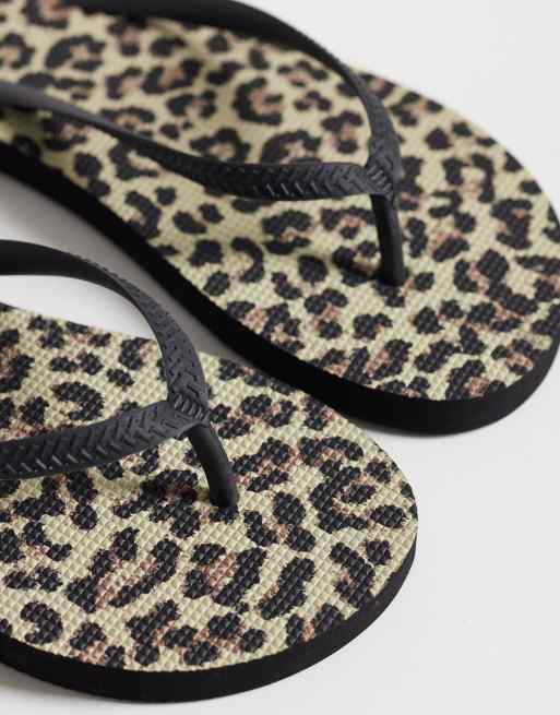 ONLY flip flops in leopard | ASOS
