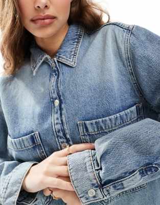 [CK] Oversized-Fit Vintage Light Blue Denim Shirt ★大人気★ Oversized Denim Shirt | Calvin Klein