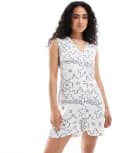 [ONLY] ONLY geo print playsuit in white 6 White