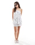 [ONLY] ONLY geo print shorts in white 10 White