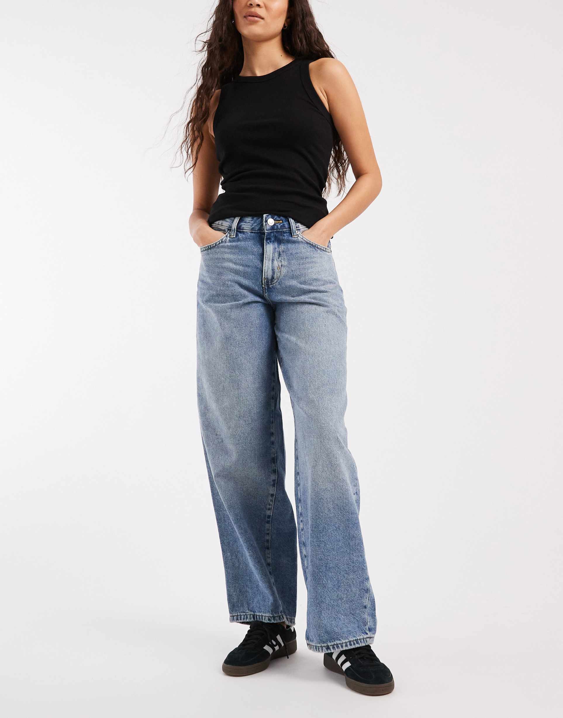 only georgia mid waist baggy jeans in mid blue