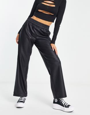 Thumbnail - Only - Gerade geschnittene Hose aus Kunstleder mit elastischem Bund in Schwarz