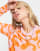 Thumbnail 3 van 4