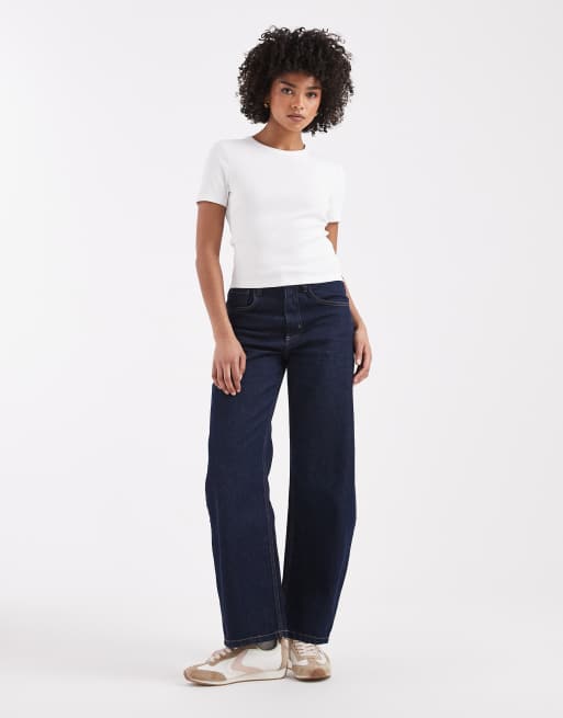 ONLY – Geripptes T-Shirt in Weiß, 3 von 4