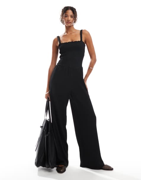 Only – Gesmokter Jumpsuit in Schwarz - view 1