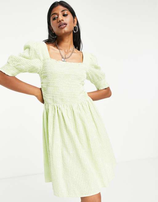 Only – Gesmoktes Seersucker-Minikleid in Limettengrün mit Puffärmeln und Vichy-Karo, 4 von 4