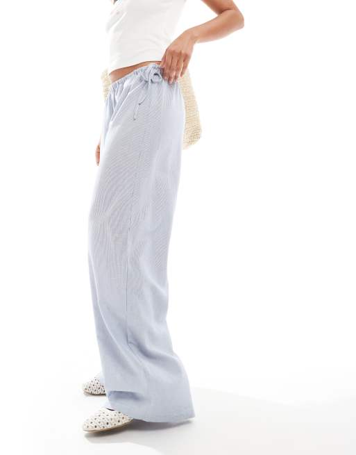 ONLY - Gestreepte broek met wijde pijpen en strikdetail in blauw, 3 van 5