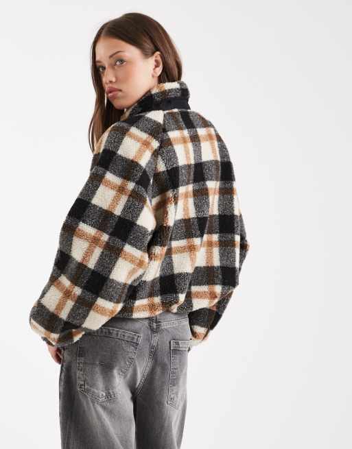 ONLY Giacca in pile borg beige a quadri con dettagli sul