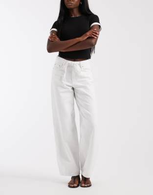 ONLY Gianna mid waist straight leg jeans in white