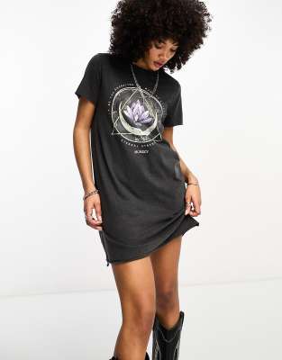 graphic t-shirt mini dress in washed black