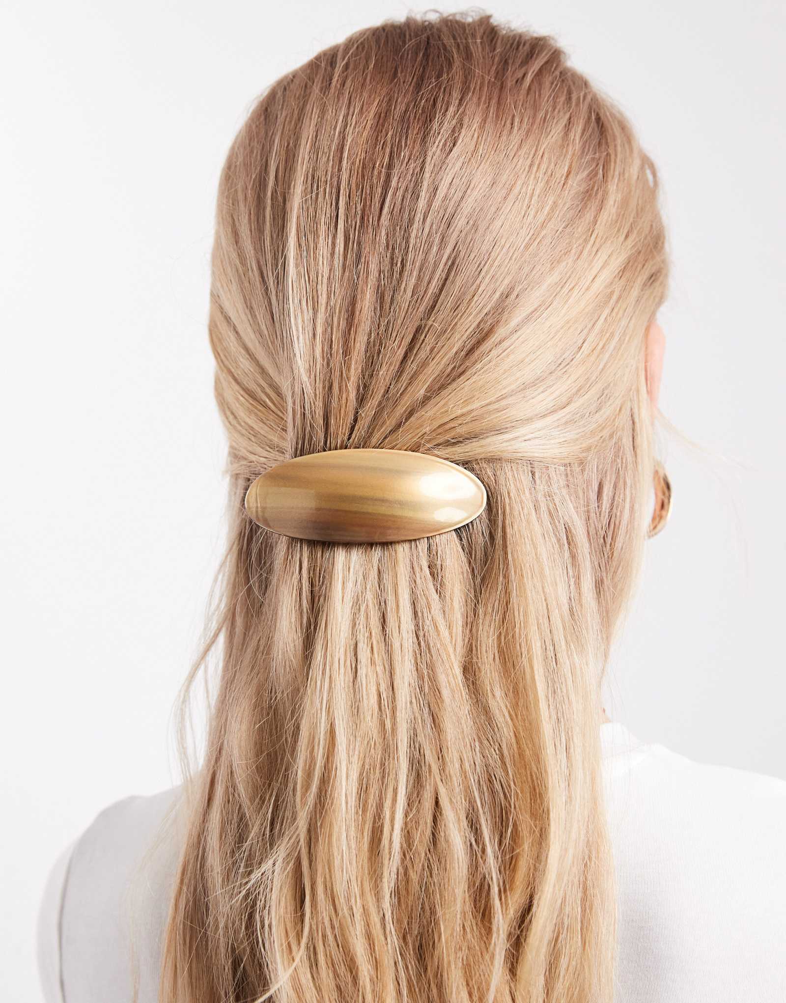 ЕДИНСТВЕННАЯ заколка для волос коричневого цвета