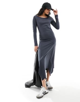 hanky hem maxi dress in charcoal-Gray