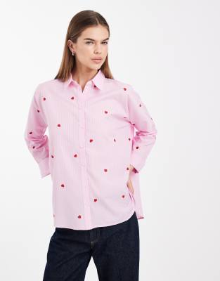 Only Heart Embroidery Shirt In Pink