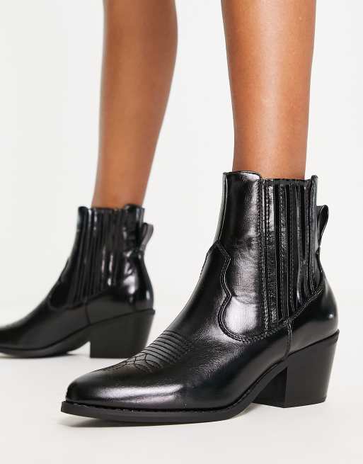 Only heeled western ankle boots in black