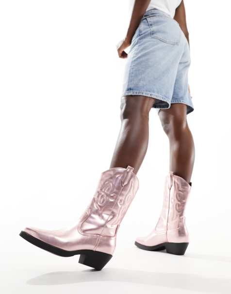 Light hot sale pink boots