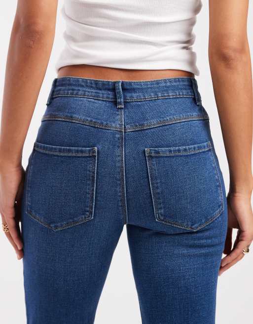ONLY – Henni – Retro-Schlagjeans aus Denim in Mittelblau mit hohem Bund, 4 von 5