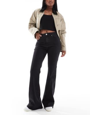 ONLY - Henni - Retro-Schlagjeans in verwaschenem Schwarz mit hohem Bund