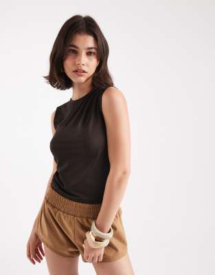 Only High Neck Sleveless Top In Brown