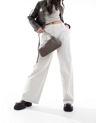 ONLY high waist wide fit trouser with pleat detail in stone