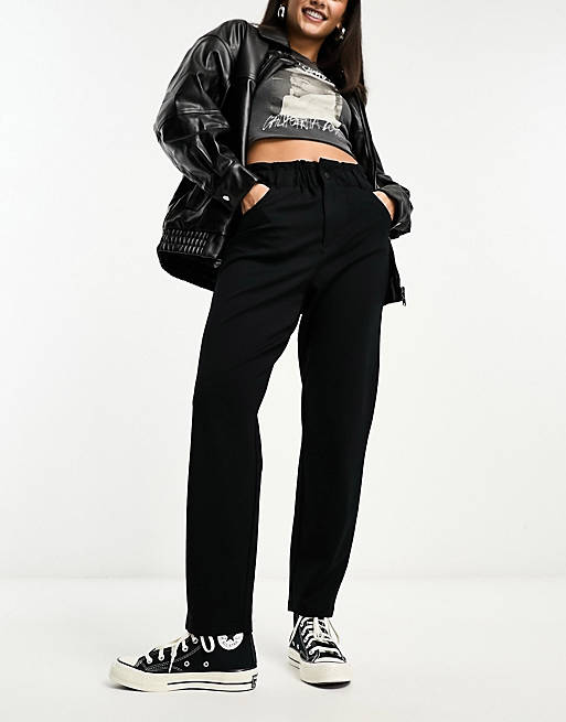 Only high waisted pants with frill waist in black