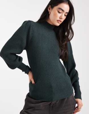 ONLY - Hochgeschlossener Strickpullover in Dunkelgrün mit weiten Ärmeln