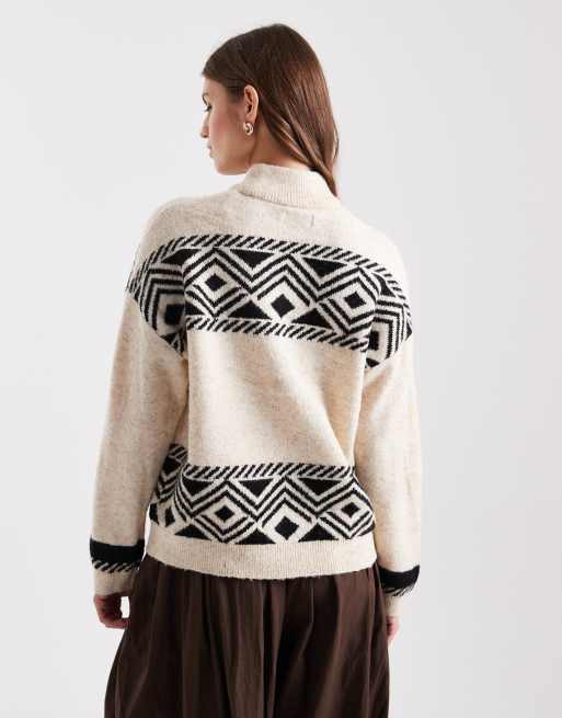 ONLY – Hochgeschlossener Strickpullover in Steinbeige mit Jacquardmuster, 4 von 4