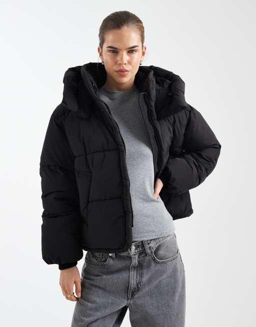 ONLY hooded puffer jacket in black, 2 of 4