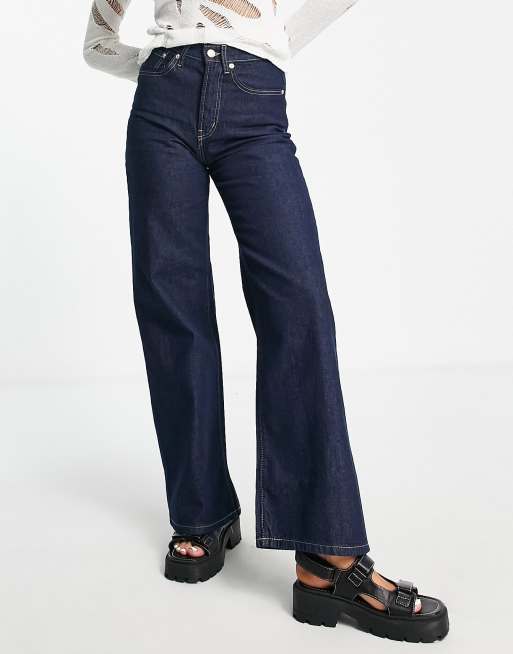 High-waisted wide-leg jeans in blue denim