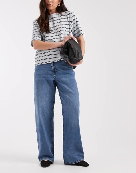 ONLY - Hope - Mellemblå jeans med mellemhøj talje med knapdetalje og vide ben - view 1