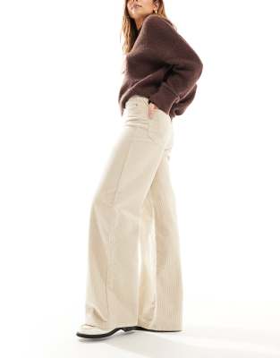 ONLY - Hope - Weit geschnittene Cordhose in Steinbeige mit hohem Bund-Neutral