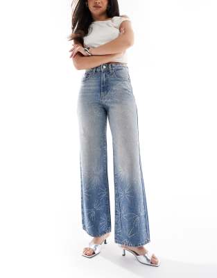 ONLY - Hope - Weit geschnittene Jeans in mittlerer Waschung mit superhohem Bund und Strassmuster-Blau