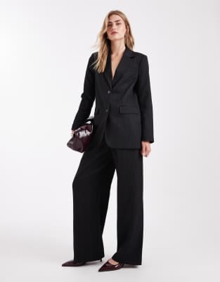 ONLY - Hose in Schwarz mit Nadelstreifen, hohem Bund und weitem Bein, Kombiteil