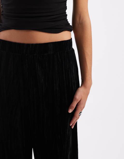 ONLY – Hose zum Überziehen aus Samt in Schwarz mit weitem Bein, 2 von 5