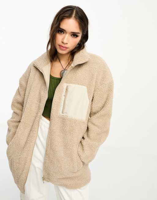 Only – Jacke aus Fleece-Teddyfell in Beige mit Rollkragen ASOS