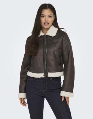 Only - Jacke aus Kunstleder in Maulwurfsbraun