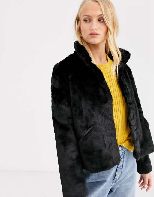 Only – Jacke aus Kunstpelz