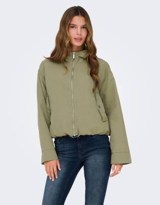 Jacke in der Farbe Aloe-Grün Grün 34