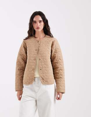 ONLY - Jacke in Hellbraun mit herzförmiger Steppung-Brown