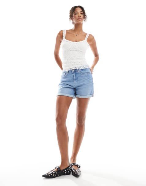 ONLY – Jasnoniebieskie jeansowe szorty ze stretchem z podwijanymi nogawkami - view 1