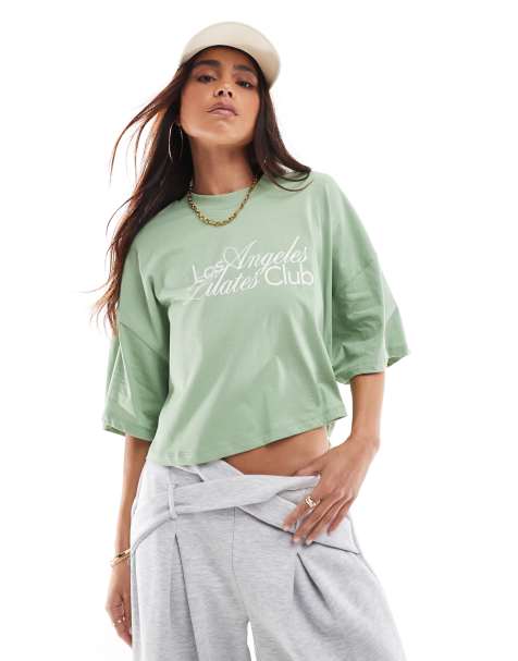 Only – Jasnozielony T-shirt o krótkim fasonie z nadrukiem „LA Pilates Club” - view 1