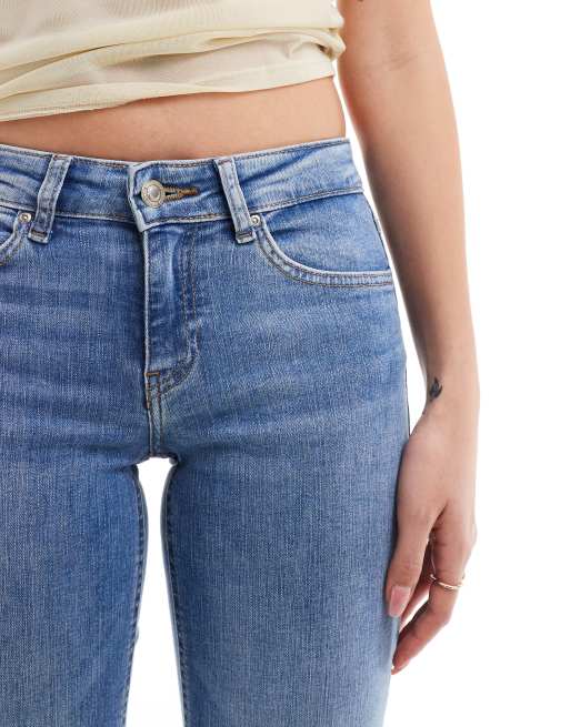 ONLY - Jeans a vita bassa con fondo molto ampio sceso lavaggio medio, 4 di 5
