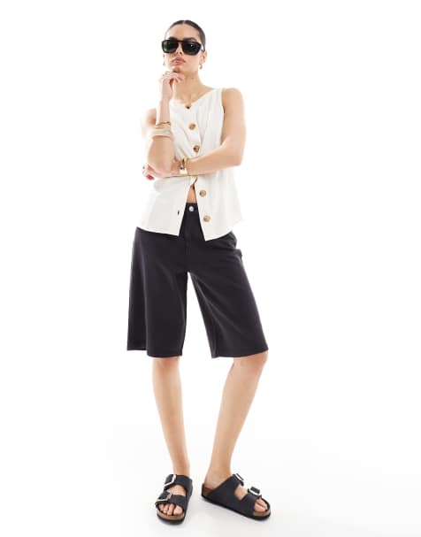 ONLY – Jeans-Jorts in schwarzer Waschung - view 1