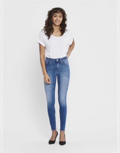ONLY – Jeans mit engem Schnitt in Denim-Mittelblau - view 1