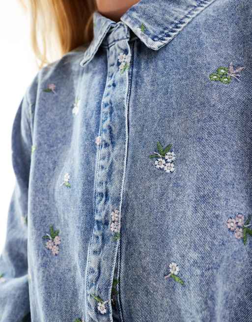 ONLY – Jeanshemd in Hellblau mit Blumenstickerei, 2 von 4